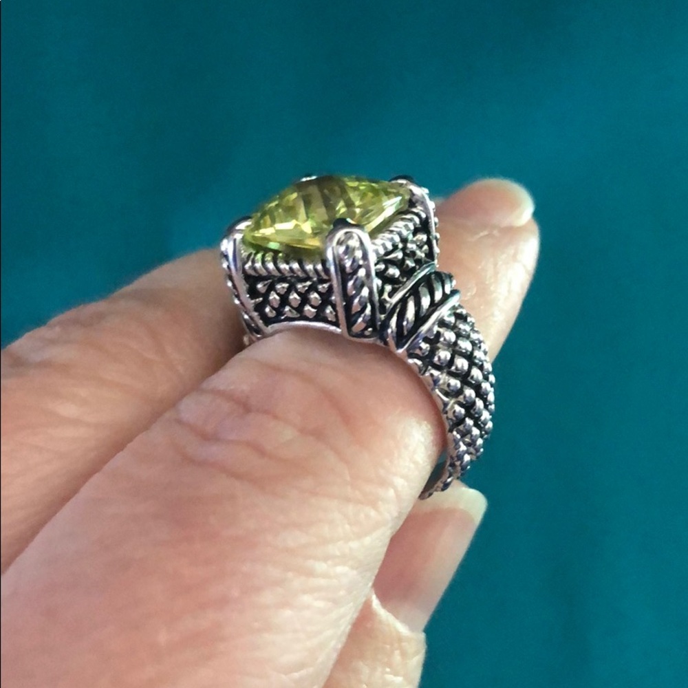 Gorgeous Ring! - image 4